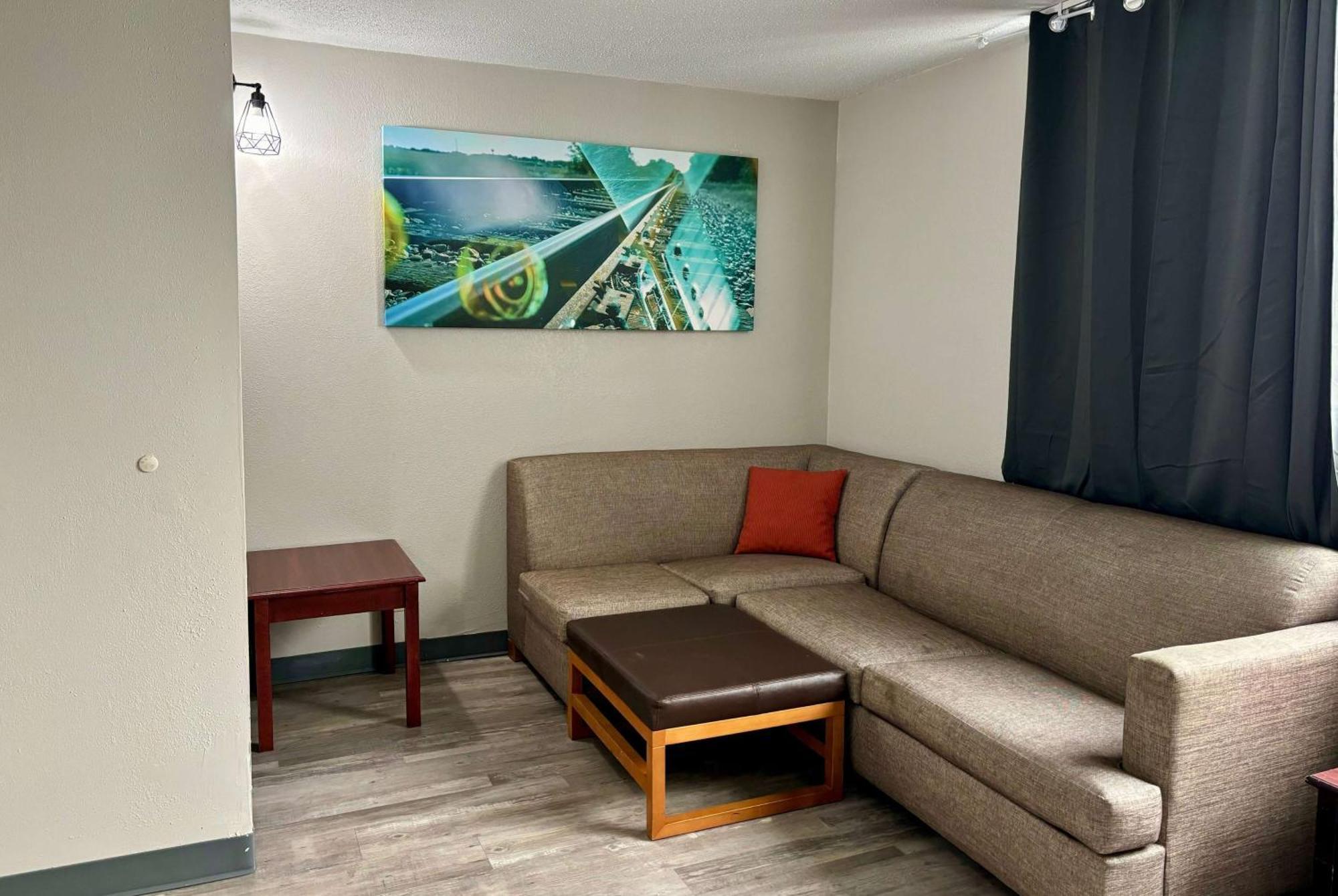 Baymont By Wyndham Keokuk Hotel Exterior photo